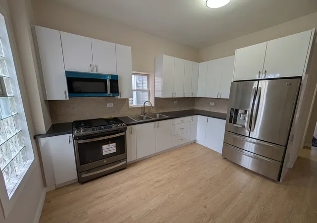 3rd image of 654 E 92Nd Pl, Chicago, IL 60619 | MLS# 12712360