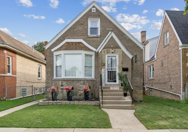 Photo 1 of Single family home for sale at 6973 W Nelson St, Chicago, IL 60634 | MLS# 12712399 | Listing updated on 2026-10-07