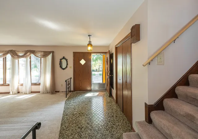 Photo 2 of Single family home for sale at 801 Memorial Dr, Calumet City, IL 60409 | MLS# 12712482 | Listing updated on 2026-09-19