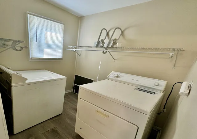 Listing Photo 5 - Condo for sale in building located at 101 S Eastern Ave, Joliet, IL 60433