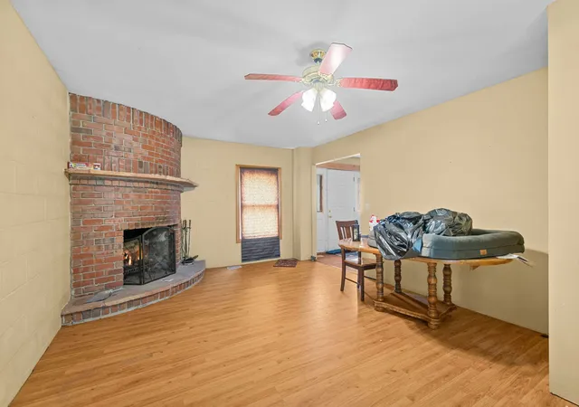 Photo 3 of Single family home for sale at 661 S Red Oak Ln, Chana, IL 61015 | MLS# 12712636 | Listing updated on 2026-08-31