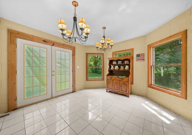 Photo 4 of Single family home for sale at 661 S Red Oak Ln, Chana, IL 61015 | MLS# 12712636 | Listing updated on 2026-08-31