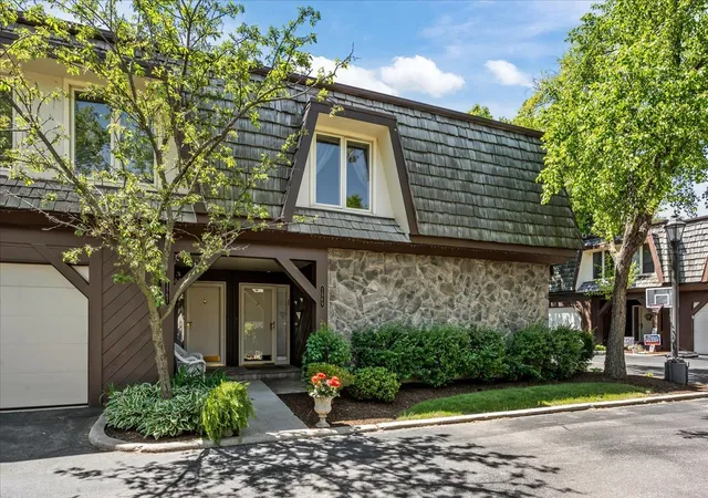 1st image of 1569 Winnetka Rd, Glenview, IL 60025 | MLS# 12712733