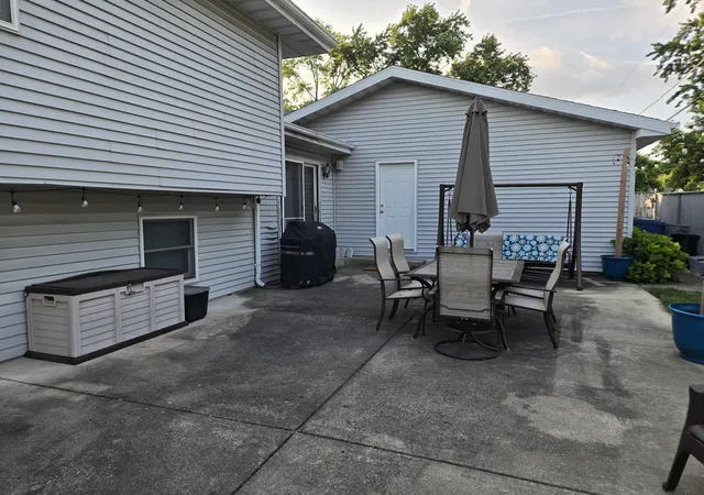 Photo 4 of Single family home for sale at 78 W 31st Street, Steger, IL 60475 | MLS# 12712741 | Listing updated on 2026-07-28