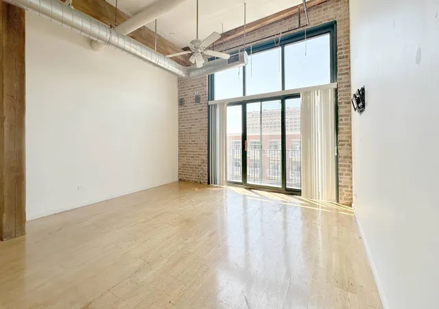 Photo 2 of Condo for sale at 3500 S Sangamon St #404, Chicago, IL 60609 | MLS# 12712795 | Listing updated on 2026-09-20