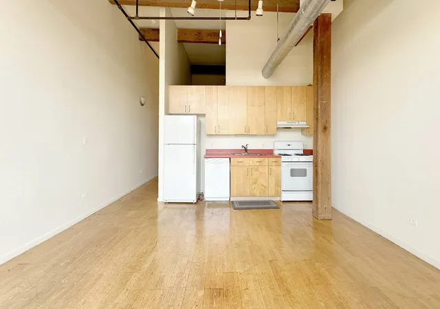 Photo 4 of Condo for sale at 3500 S Sangamon St #404, Chicago, IL 60609 | MLS# 12712795 | Listing updated on 2026-09-20