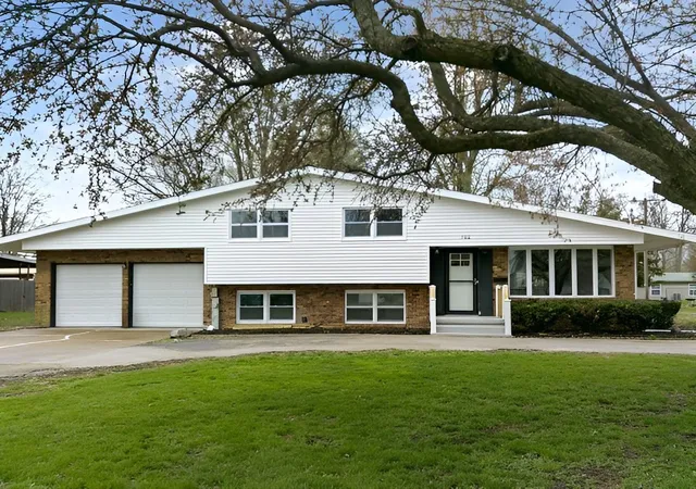 1st image of 702 S Main St, Homer, IL 61849 | MLS# 12712804