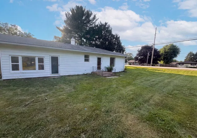 Photo 1 of Single family home for sale at 508 E Sigler St, Hebron, IN 46341 | MLS# 12712826 | Listing updated on 2026-09-22