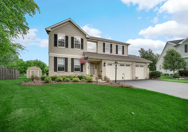 1st image of 6 Yorkshire Ct, Algonquin, IL 60102 | MLS# 12712838