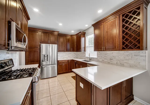5th image of 6 Yorkshire Ct, Algonquin, IL 60102 | MLS# 12712838