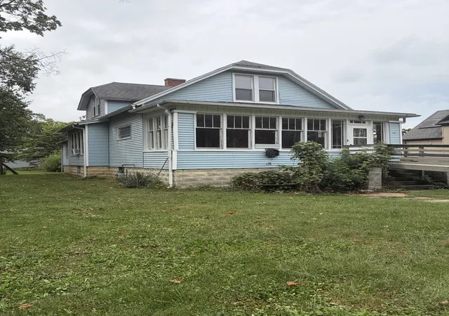 Single family home for sale at 105 N Center St, Gardner, IL 60424 | MLS# 12712928