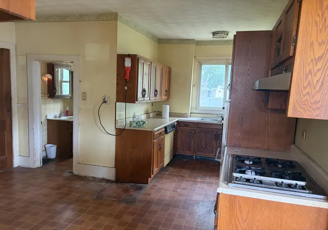Photo 3 of Single family home for sale at 105 N Center St, Gardner, IL 60424 | MLS# 12712928 | Listing updated on 2026-09-19