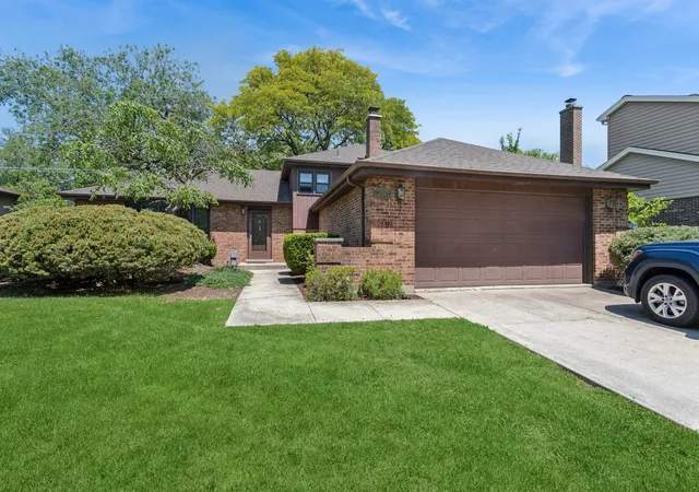 Photo 1 of Single family home for sale at 2214 Hamilton Ln, Darien, IL 60561 | MLS# 12712963 | Listing updated on 2026-09-03