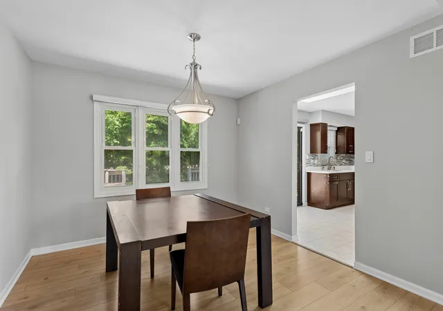 Photo 4 of Single family home for sale at 2214 Hamilton Ln, Darien, IL 60561 | MLS# 12712963 | Listing updated on 2026-09-03