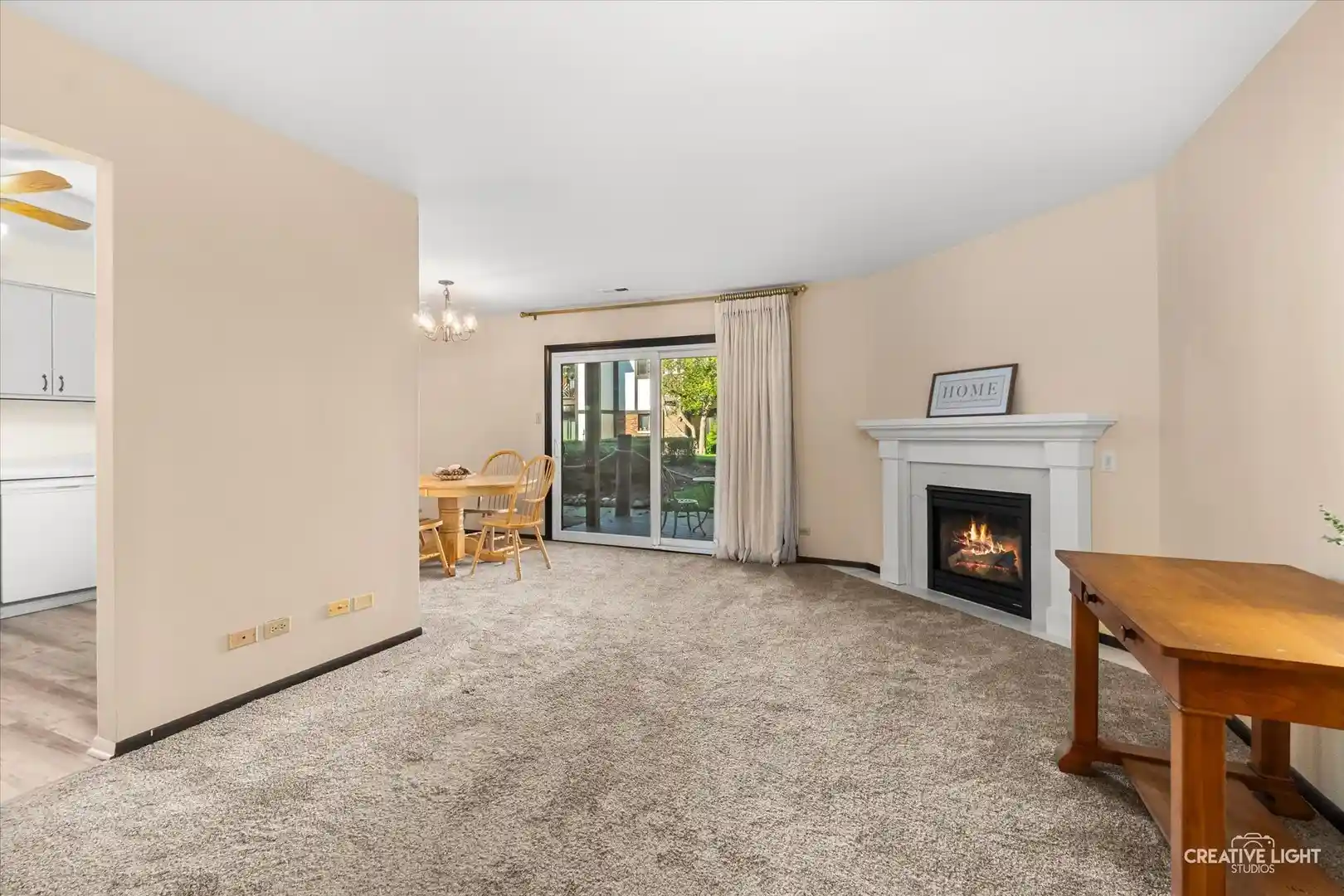 Listing Photo 2 - Condo for sale in 845 Sheldon Ct located at 845 Sheldon Ct, Wheaton, IL 60189 - Unit 845 Sheldon Ct