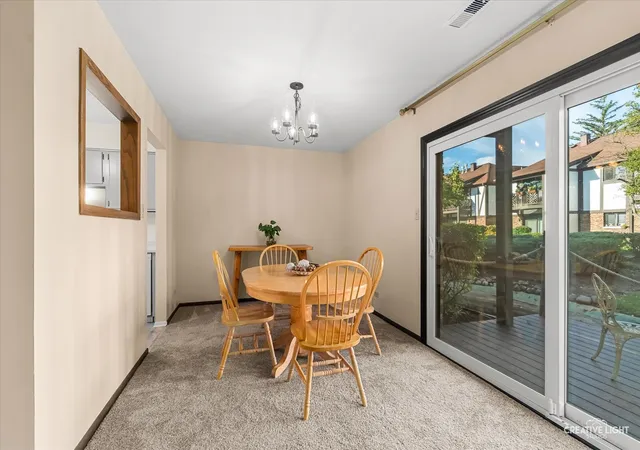 Listing Photo 4 - Condo for sale in building located at 845 Sheldon Ct, Wheaton, IL 60189 - Unit #D