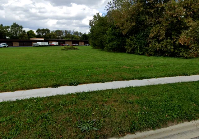 1st image of 1782 Cumberland Pkwy, Algonquin, IL 60102 | MLS# 12713033