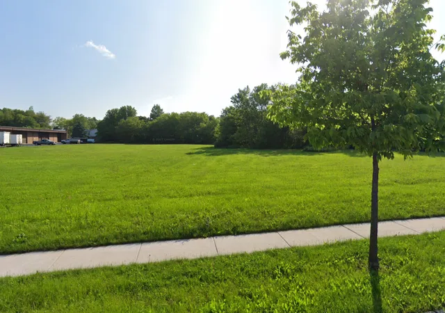 4th image of 1782 Cumberland Pkwy, Algonquin, IL 60102 | MLS# 12713033