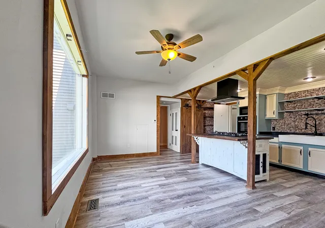 2nd image of 4002 W Rock Falls Rd, Rock Falls, IL 61071 | MLS# 12713047