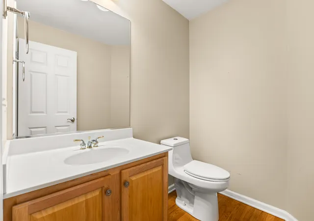 Photo 4 of Townhouse for sale at 260 Ridge Rd, North Aurora, IL 60542 | MLS# 12713064 | Listing updated on 2026-09-30