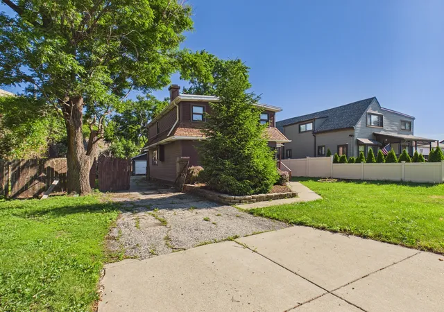 Photo 3 of Sale Pending at 9828 W South Ave, Schiller Park, IL 60176 | MLS# 12713072 | Listing updated on 2026-10-02