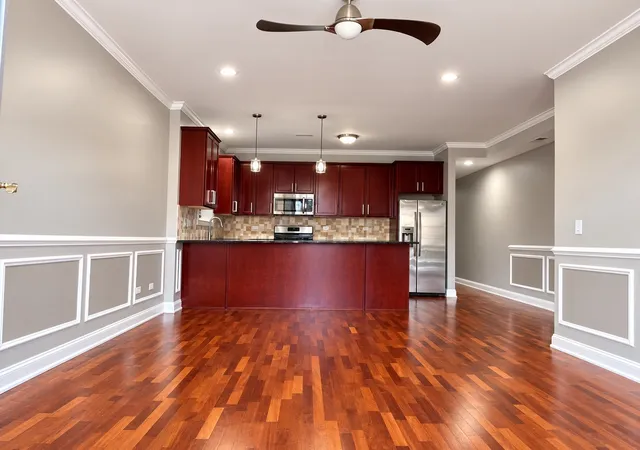 Listing Photo 4 - Condo for sale in building located at 6611 W Belmont Ave, Chicago, IL 60634 - Unit #1
