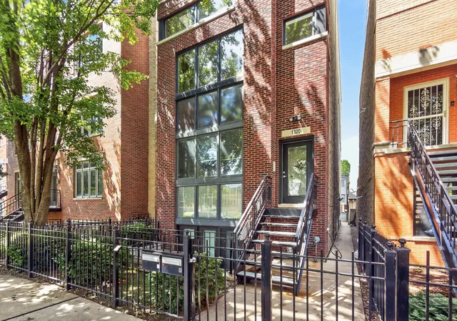 1st image of 1320 W Grenshaw St #2, Chicago, IL 60607 | MLS# 12713130