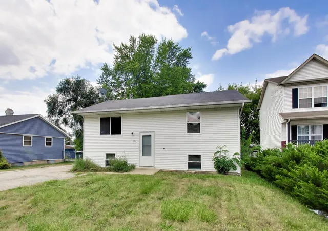 Photo 1 of Single family home for sale at 344 Bridgewood Dr, Antioch, IL 60002 | MLS# 12713211 | Listing updated on 2026-08-05