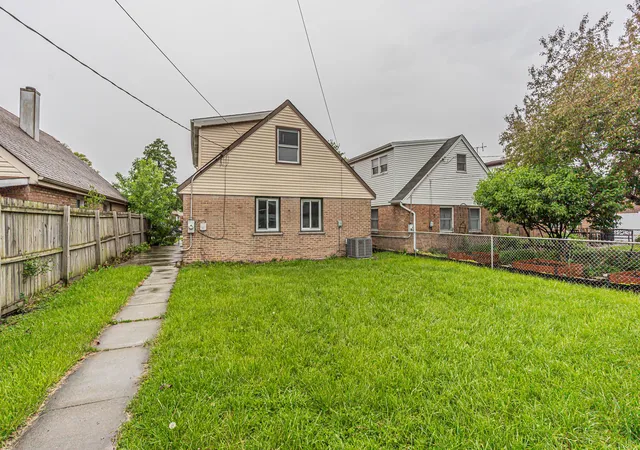 Photo 26 of Single family home for sale at 6031 S Merrimac Ave, Chicago, IL 60638 | MLS# 12713222 | Listing updated on 2026-10-15