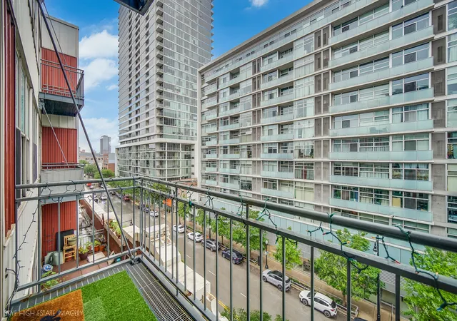 2nd image of 1631 S Michigan Ave, Chicago, IL 60616