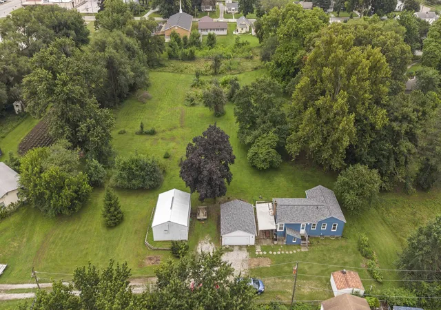 Photo 2 of Single family home for sale at 943 28th Avenue, Rock Island, IL 61201 | MLS# 12713294 | Listing updated on 2026-09-15