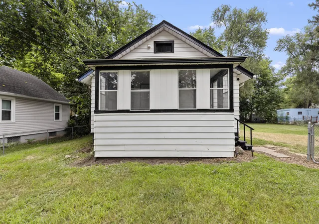 Photo 1 of Single family home for sale at 2738 Marshall St, Rockford, IL 61109 | MLS# 12713369 | Listing updated on 2026-09-20