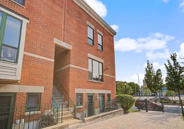 1st image of 727 S Ashland Ave #B, Chicago, IL 60607 | MLS# 12713375