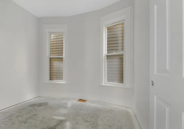 5th image of 210 N Laramie Ave, Chicago, IL 60644 | MLS# 12713432