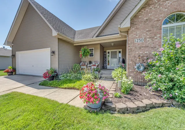 Photo 3 of Single family home for sale at 1250 Kramer Ln, Sandwich, IL 60548 | MLS# 12713436 | Listing updated on 2026-08-11