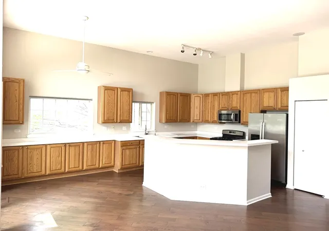 Photo 3 of Single family home for sale at 7187 Dada Dr, Gurnee, IL 60031 | MLS# 12713441 | Listing updated on 2026-08-31