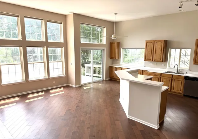 Photo 4 of Single family home for sale at 7187 Dada Dr, Gurnee, IL 60031 | MLS# 12713441 | Listing updated on 2026-08-31