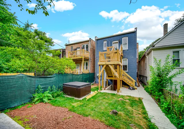 Listing Photo 2 - Condo for sale in building located at 5140 S Union Ave, Chicago, IL 60609 - Unit #