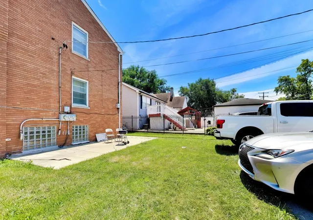 Listing Photo 2 - Condo for sale in building located at 312 23rd Ave, Bellwood, IL 60104 - Unit #