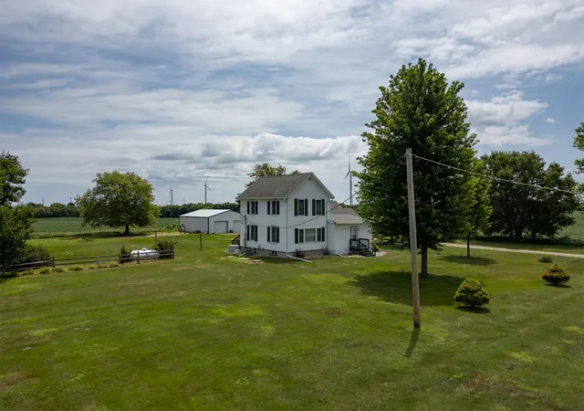 Photo 4 of Sale Pending at 6888 E 1200th Street, Cambridge, IL 61238 | MLS# 12713523 | Listing updated on 2026-10-24