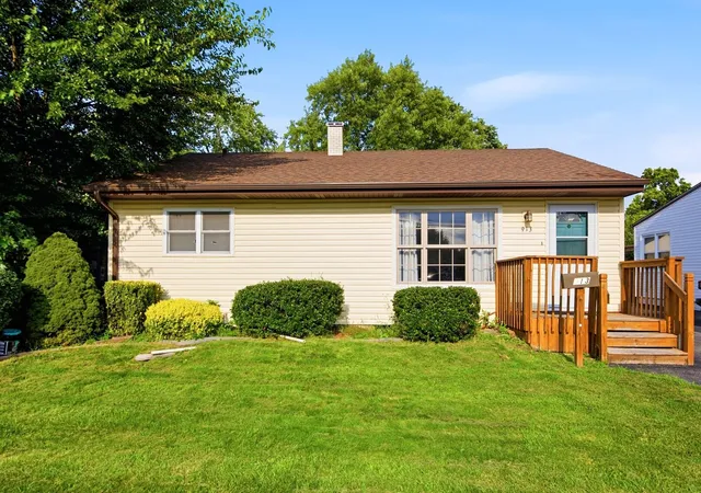 Photo 1 of Single family home for sale at 913 Church Rd, Aurora, IL 60505 | MLS# 12713600 | Listing updated on 2026-10-04
