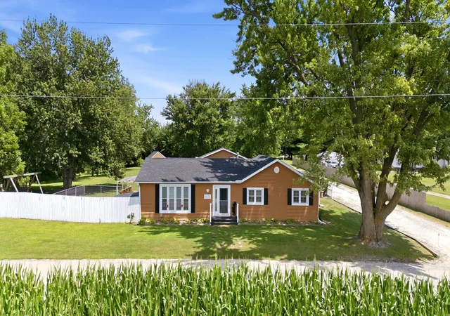 2nd image of 4223 193rd St N, Port Byron, IL 61275 | MLS# 12713605