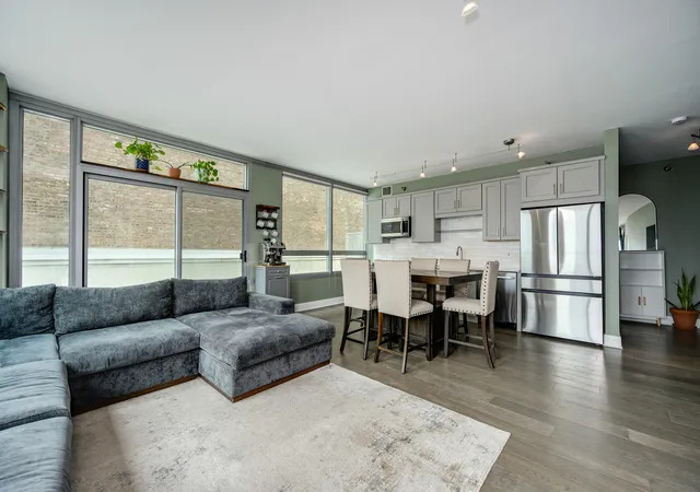 Photo 4 of Condo for sale at 701 S Wells St #804, Chicago, IL 60607 | MLS# 12713621 | Listing updated on 2026-08-07