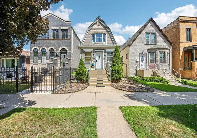Photo 3 of Single family home for sale at 3819 N Kilpatrick Ave, Chicago, IL 60641 | MLS# 12713628 | Listing updated on 2026-09-13