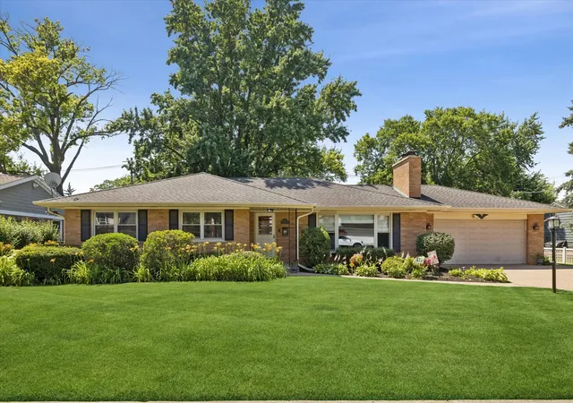 Photo 1 of Sale Pending at 404 S See Gwun Ave, Mount Prospect, IL 60056 | MLS# 12713688 | Listing updated on 2026-09-27