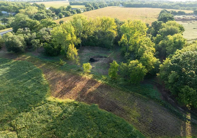 Photo 3 of House for sale at 0 Como Rd, Sterling, IL 61081 | MLS# 12713696 | Listing updated on 2026-09-29