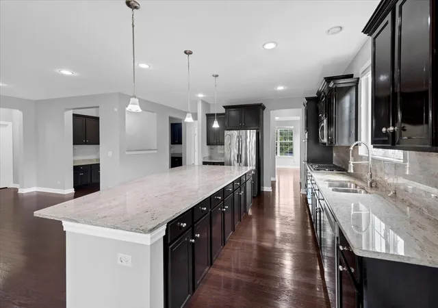 Photo 4 of Single family home for sale at 23590 Sanctuary Clb Dr, Kildeer, IL 60047 | MLS# 12713737 | Listing updated on 2026-09-16