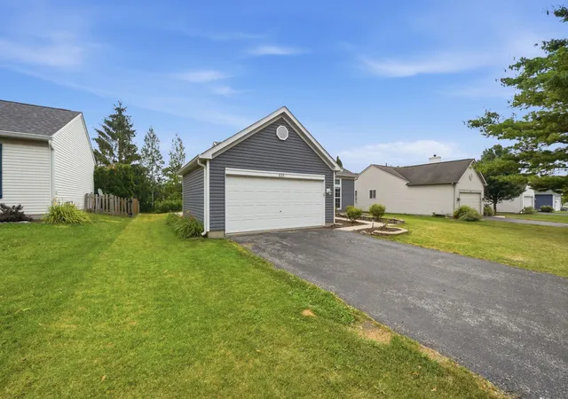 3rd image of 633 Indian Trail Rd, Antioch, IL 60002 | MLS# 12713759