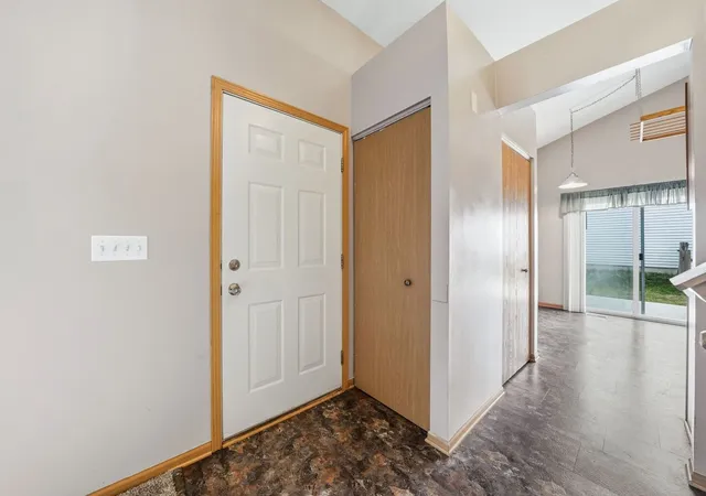 4th image of 633 Indian Trail Rd, Antioch, IL 60002 | MLS# 12713759