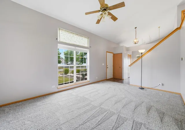 5th image of 633 Indian Trail Rd, Antioch, IL 60002 | MLS# 12713759